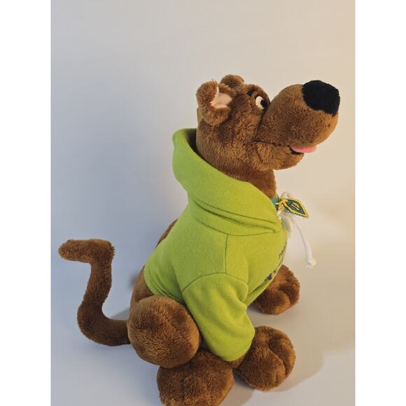 10" Scooby-Doo Plush W/ Green Mystery Inc Hoodie Kings Island Paramount Parks - Picture 5 of 9
